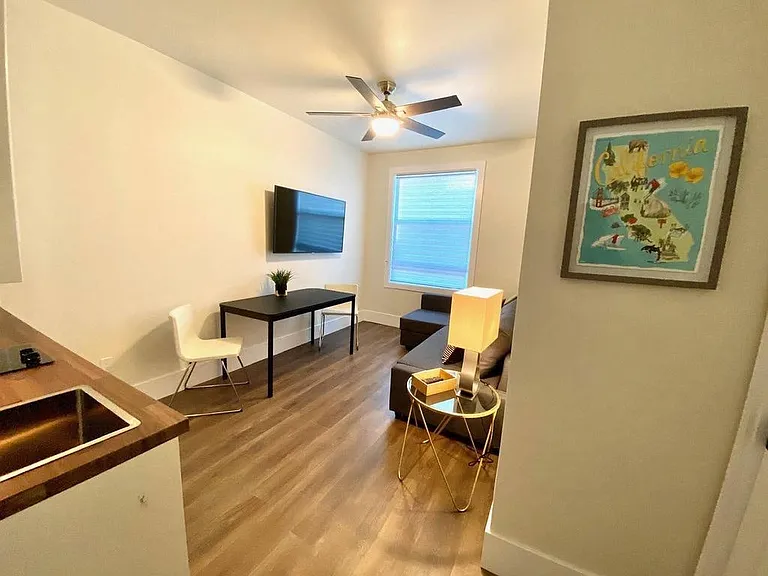 155 W Santa Clara St — Photo 3