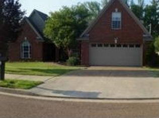 7260 Shady Oaks Dr, Memphis, TN 38133