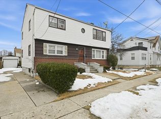 13514 220th Street, Laurelton, NY 11413