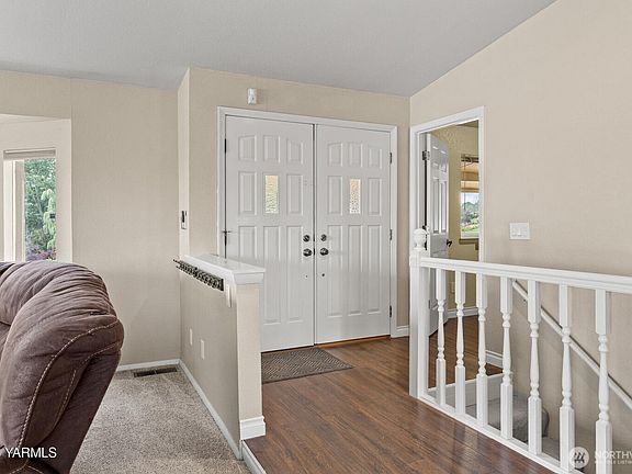 4th image of 1300 Meadowlark Lane