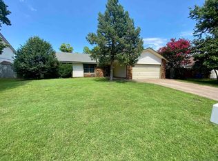 8615 E 74th Pl, Tulsa, OK 74133