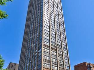 655 W Irving Park Rd APT 410, Chicago, IL 60613