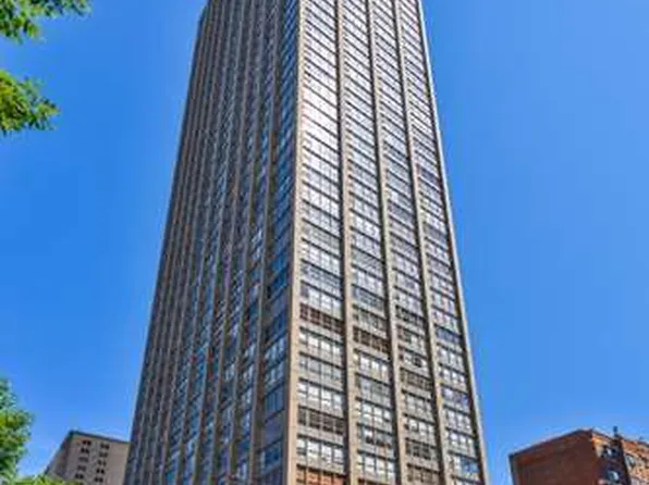 655 W Irving Park Rd APT 410, Chicago, IL 60613