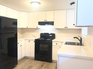 1320 Yulupa Ave APT 16, Santa Rosa, CA 95405