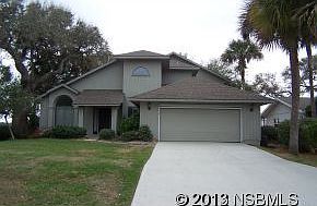 1st image of 32 Oak Tree Dr