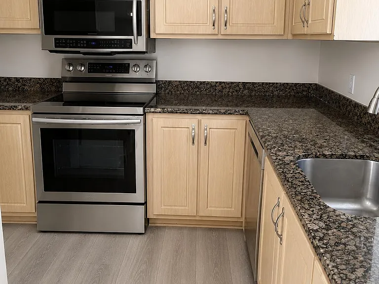 3007 NW 68th St #9C — Photo 13