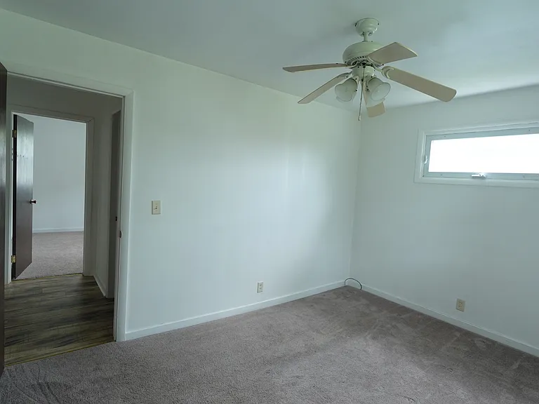 3313 N Locust St — Photo 5