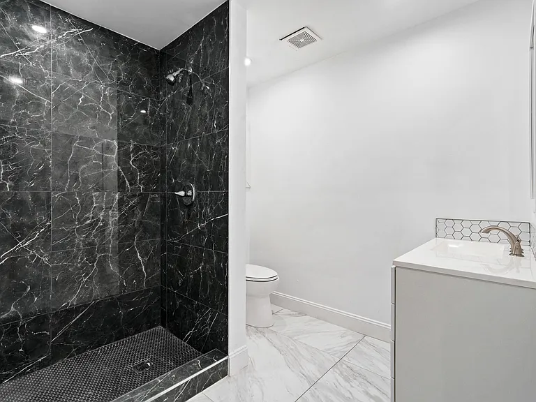 4115 N Hubert Ave #3 — Photo 10