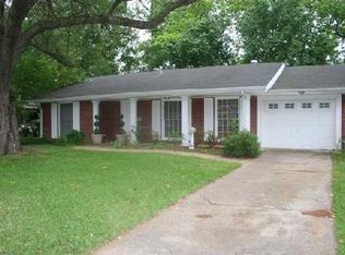 867 Surrey Rd, Shreveport, LA 71105