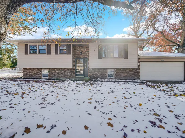 2975 Glenwood St, Portage, IN 46368