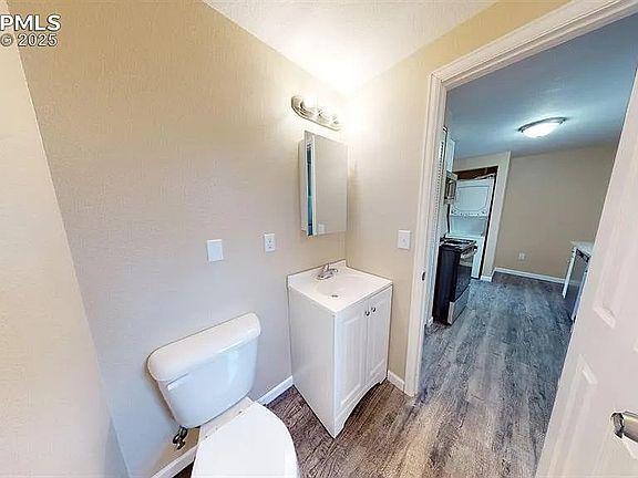5th image of 2411 E Saint Vrain St #101