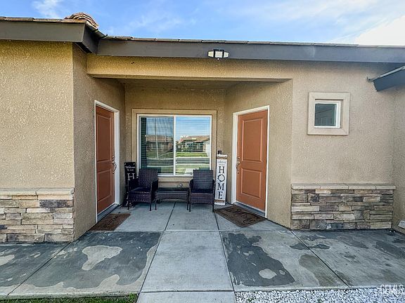 4th image of 294 Shell Beach Ct