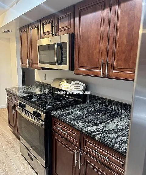 10236 Prince Pl #T4 — Photo 1