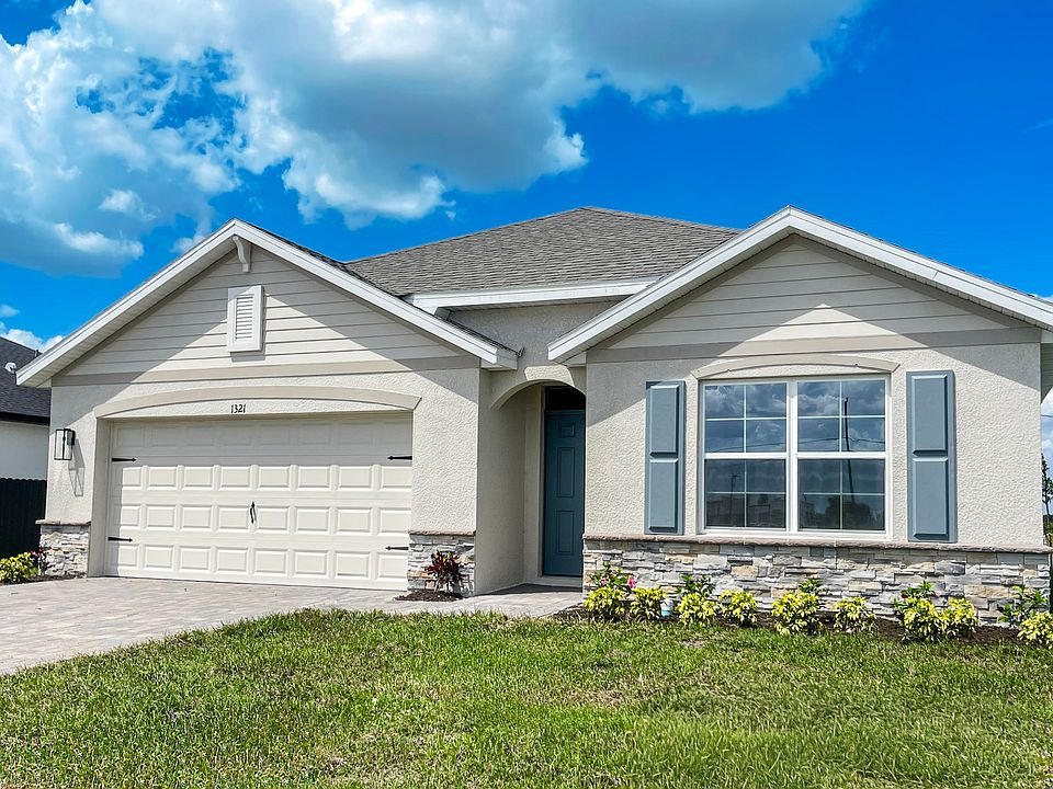 1st image of 1321 NE 9th St