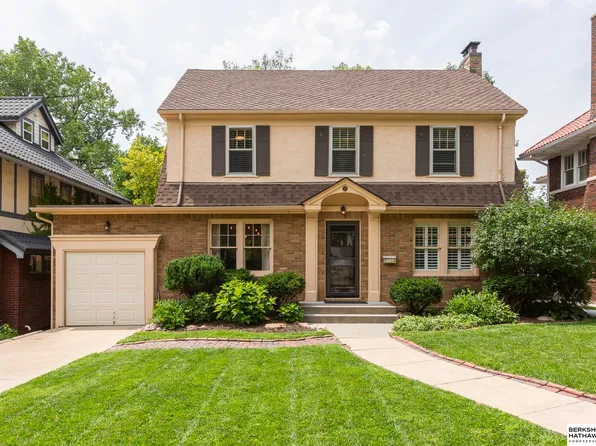 516 S 53rd St, Omaha, NE 68106