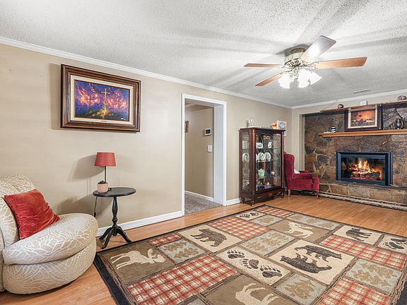 5th image of 217 McClanahan Rd SE