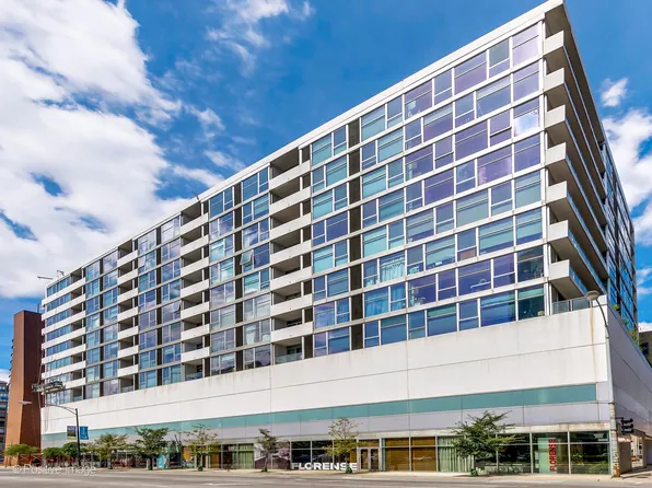 630 N Franklin St APT 406, Chicago, IL 60654