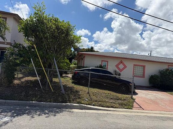 4th image of 1585 W 36th Street