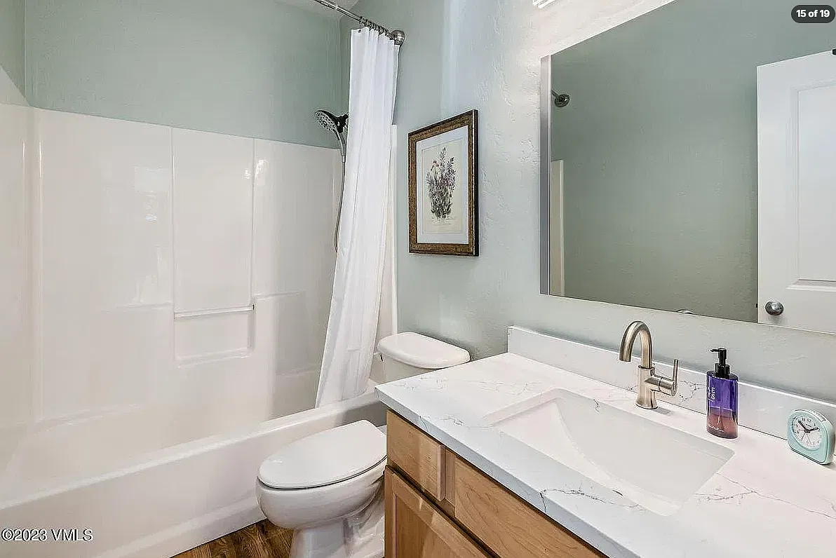 2 bed, 935 sqft, $3,300 — Photo 4