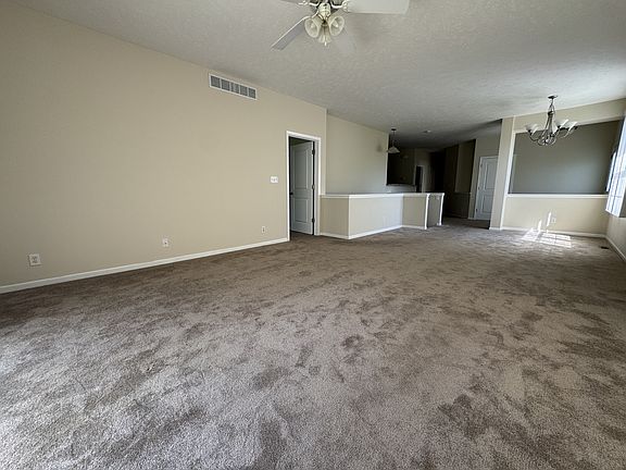 4th image of 7585 Western Gailes Dr #1