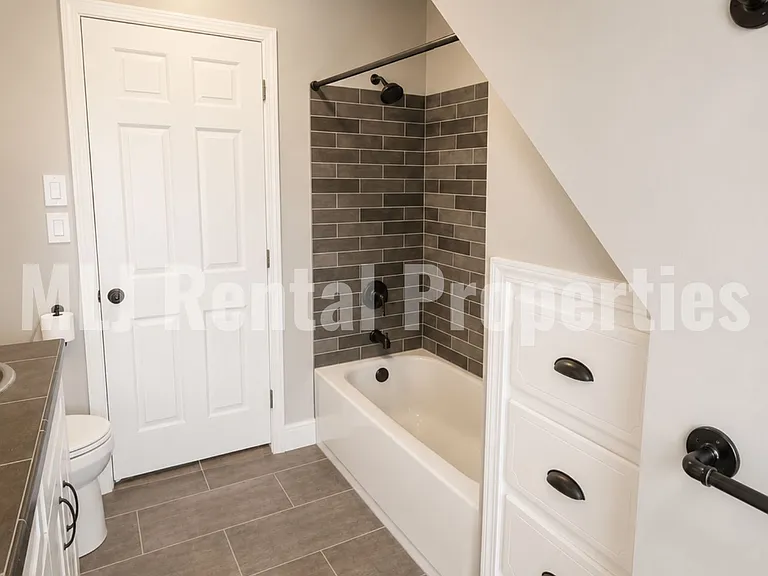 5881 S Irvington Ave — Photo 48