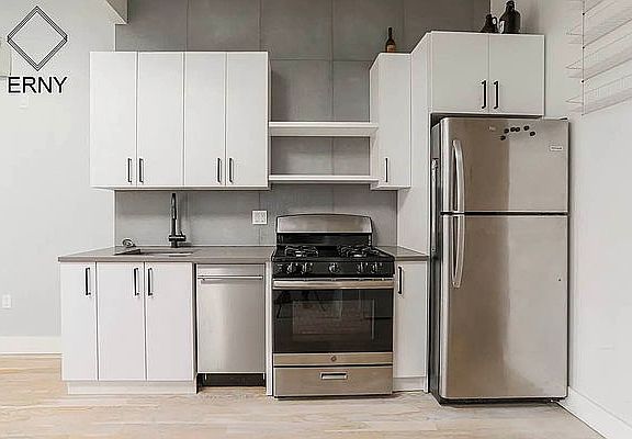 3rd image of 775 Hart St #3R