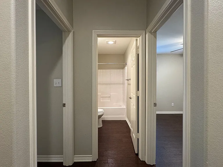 Amberwood Townhomes — Photo 7