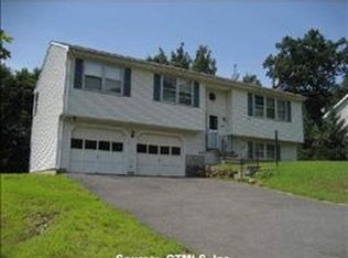 203 Donovan Rd, Naugatuck, CT 06770