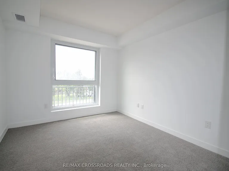 4010 Eglinton Ave W #323 — Photo 9
