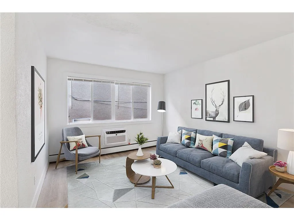 Building Photo - 2700 Garfield Ave S #101