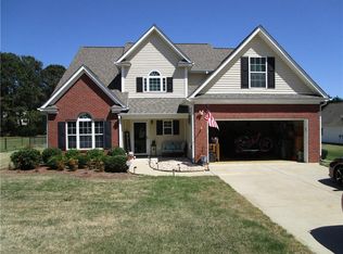 908 Callee Dr, Loganville, GA 30052