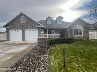 8502 W Arlington Ave, Yakima, WA 98908