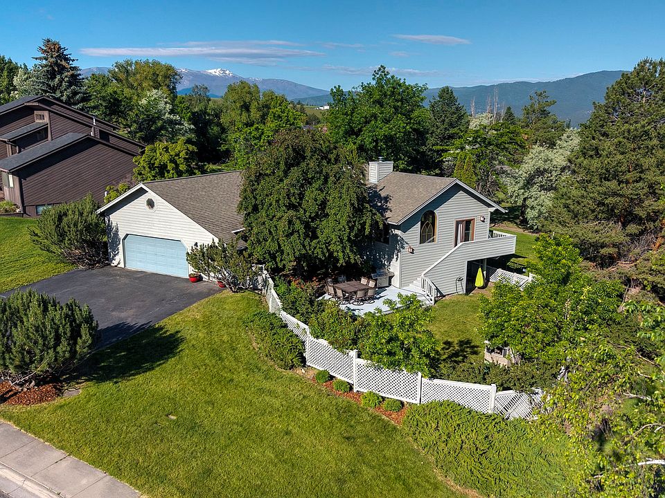 1st image of 171 Fairway Dr