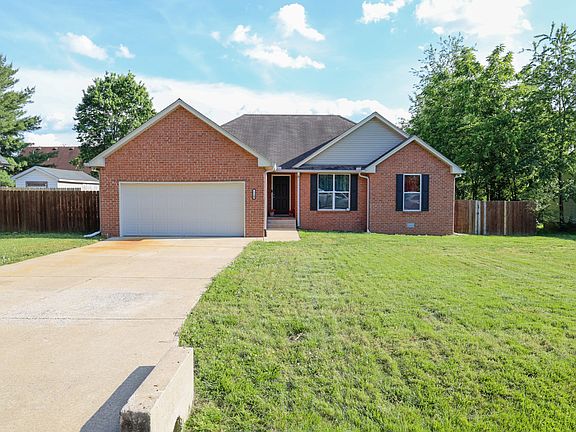 3rd image of 518 Melanie Dr