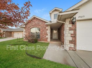 19613 Allergando Ln, Edmond, OK 73012