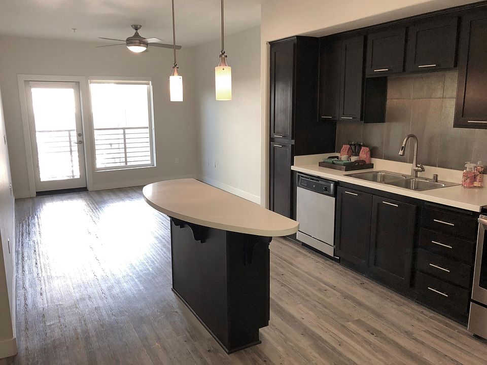 1st image of 451 N 10th Ave #414