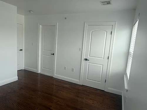 159 Court St #2 Photo 1