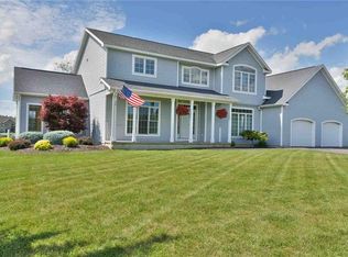 9231 Shelley Dr, Marcy, NY 13403