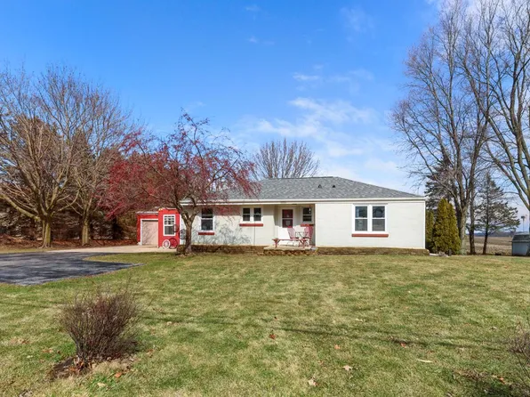 22730 Durand AVENUE, Kansasville, WI 53139