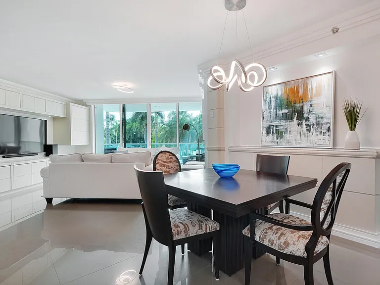 550 SE Mizner Blvd #B209 — Photo 11