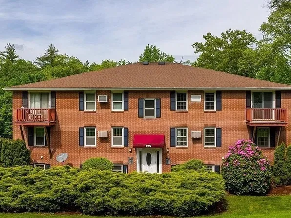 325 Ashland Ave APT 5, Southbridge, MA 01550