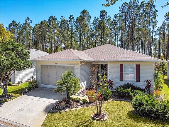 2nd image of 32912 Enchanted Oaks Ln
