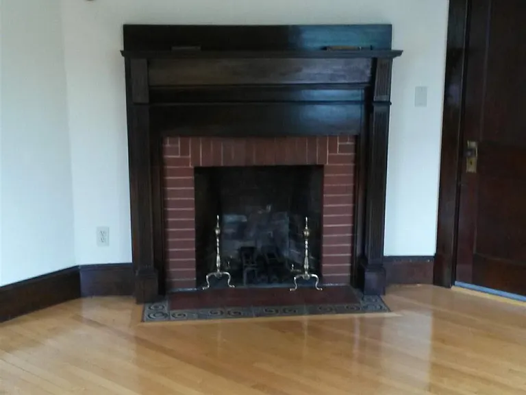 148 Maple St #2 — Photo 8