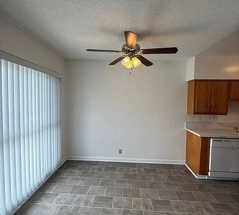 3rd image of 1310 20th St #14