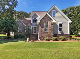 32 Woodgrove Dr, Jackson, TN 38305