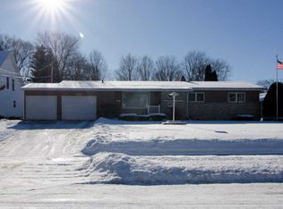 105 Brix St, Clintonville, WI 54929