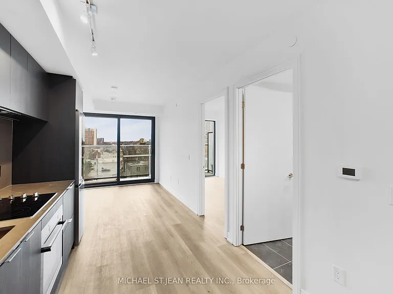 1 Jarvis St #726 — Photo 21