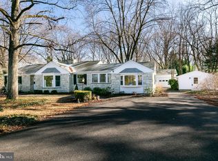 314 Bridgeboro Rd, Moorestown, NJ 08057