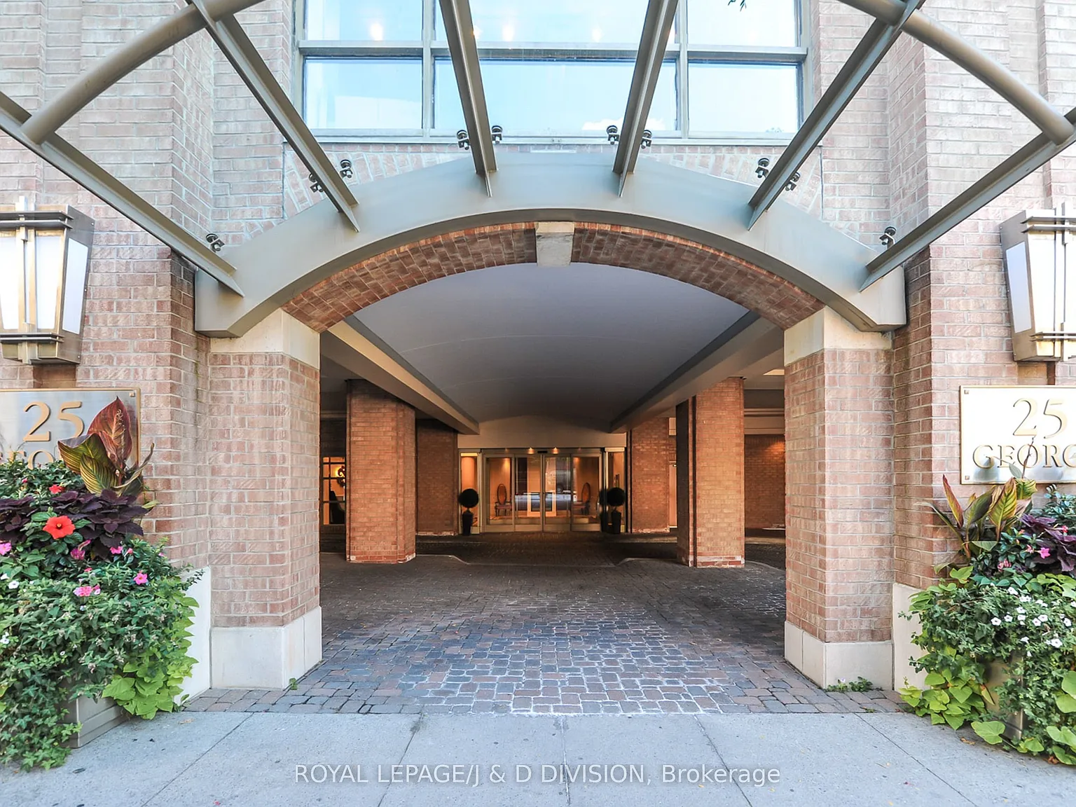 2 bed, $7,500 — Photo 2
