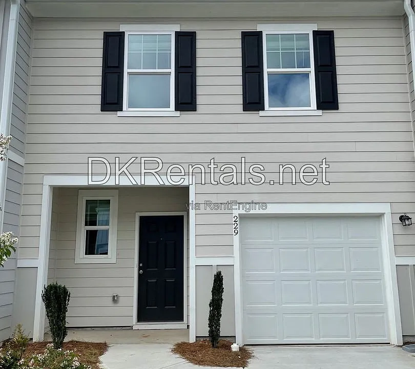 229 Grand Central Way